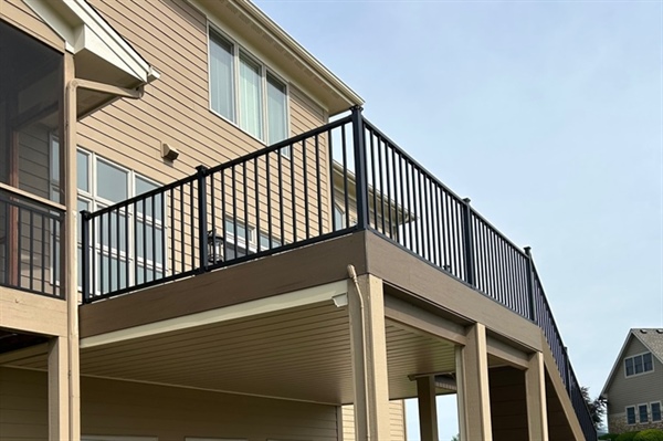 Preparing Your Minnesota Deck for Winter: Essential Tips